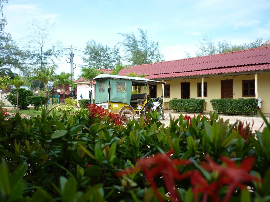 Mien Mien Otres Hotel Sihanoukville Exterior photo